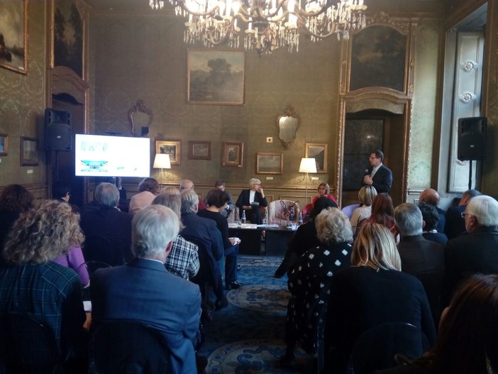 Con 'Dimore' il Piemonte si promuove nel mondo con Residenze Reali, Ville, Castelli e Giardini anche nella nostra regione Con 'Dimore' il Piemonte si promuove nel mondo con Residenze Reali, Ville, Castelli e Giardini anche nella nostra regione