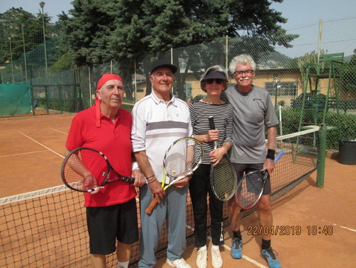 Tennis: termina con un set pari la sfida pasquale tra giocatori di Italia, Francia e Canada a Ventimiglia