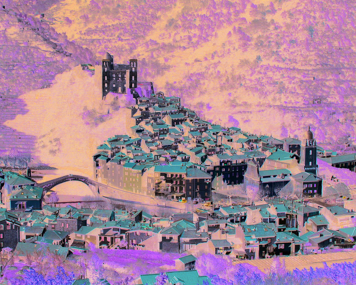 Domenica prossima, visita guidata sopra Dolceacqua corredata di esercizi fitness e visita al Visionarium