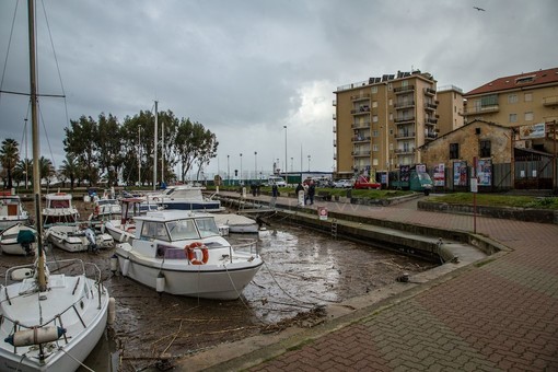 Taggia: chiede 4 mila euro di danni a seguito di una mareggiata del 2018, il Comune si opporrà in tribunale