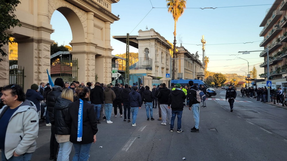Sanremese-Imperia di domenica prossima, stretta su alcolici e contenitori: divieti da due ore prima del derby