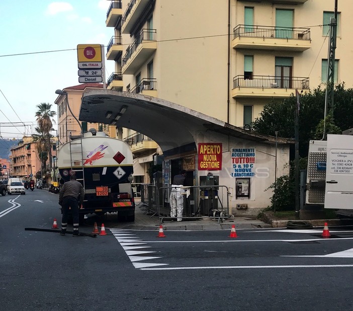 L'ex distributore della Foce L'ex distributore della Foce