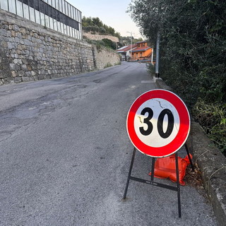 Sanremo: degrado sulla strada verso San Pietro, la risposta dell'Amministrazione a FdI