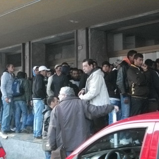 Ventimiglia: proseguono i controlli dei francesi al confine, oggi 30 tunisini 'riammessi' Ventimiglia: proseguono i controlli dei francesi al confine, oggi 30 tunisini 'riammessi'