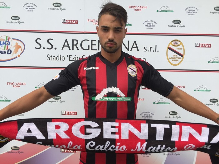 Calcio, Serie D. E' rottura tra l'Argentina Arma e il difensore Daniele Mannella Calcio, Serie D. E' rottura tra l'Argentina Arma e il difensore Daniele Mannella
