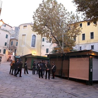 Sanremo: al via i lavori per la demolizione dei chioschi ed il restyling di piazza Eroi Sanremesi Sanremo: al via i lavori per la demolizione dei chioschi ed il restyling di piazza Eroi Sanremesi