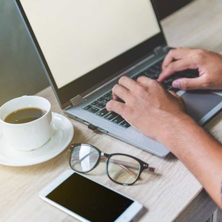 Come digitalizzare i documenti cartacei in modo semplice e veloce