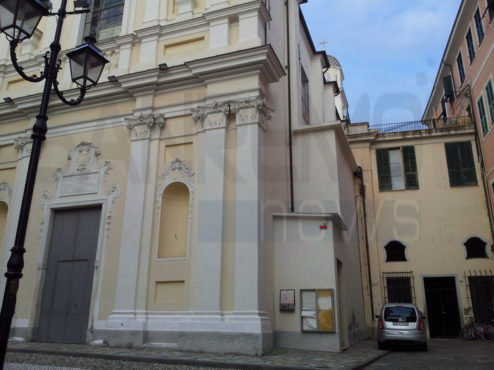 Sanremo: 'negozio' di droga all'ex ufficio igiene, 32enne tunisino arrestato dalla Polizia