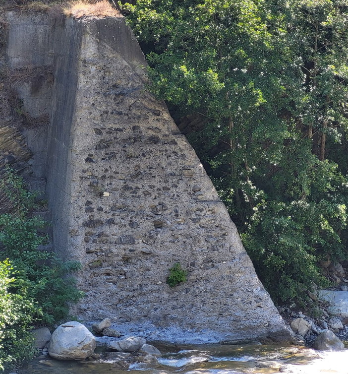 Diga di Glori, il movimento di Badalucco ribadisce il no alla diga: "L’acqua si protegge, non servono nuovi invasi" Diga di Glori, il movimento di Badalucco ribadisce il no alla diga: "L’acqua si protegge, non servono nuovi invasi"