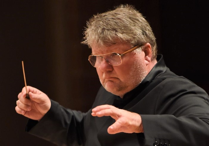 Sanremo: 'Sinfonia classica e concertante a confronto' con la Sinfonica giovedì al Teatro dell’Opera del Casinò
