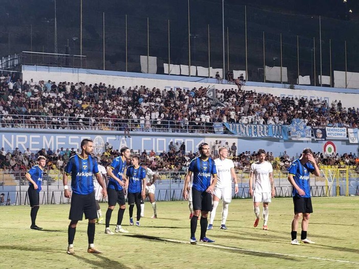 Mai due vittorie di fila: Sanremese e Imperia cercano nel derby la svolta in campionato, le promesse dell’estate passano dal Comunale Mai due vittorie di fila: Sanremese e Imperia cercano nel derby la svolta in campionato, le promesse dell’estate passano dal Comunale