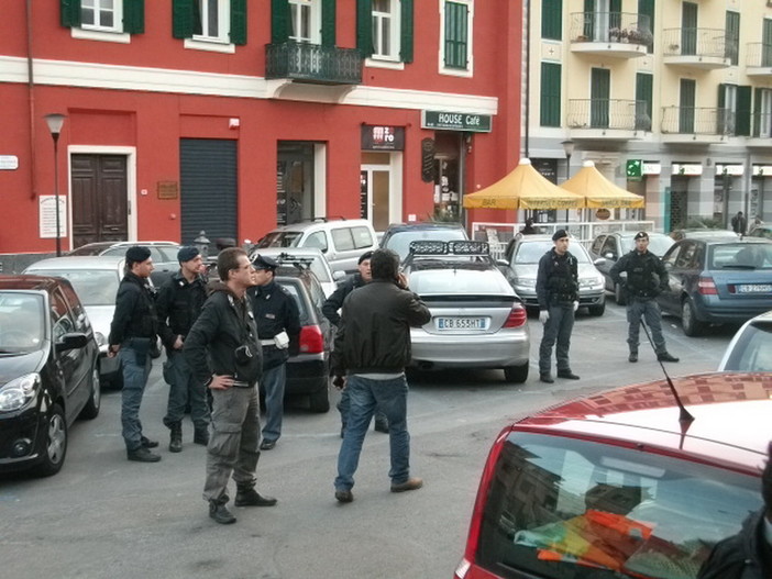Vtentimiglia: tunisini e pazienza della gente, lettore "Dove sono le associazioni?" Vtentimiglia: tunisini e pazienza della gente, lettore "Dove sono le associazioni?"