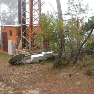 Sanremo: degrado nella zona dei ripetitori a Monte Bignone, le foto di un nostro lettore
