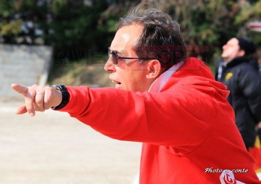 Nella foto mister Diego Bevilacqua, ex allenatore del Don Bosco Valle Intemelia