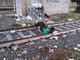 Ventimiglia: degrado e sporcizia a pochi metri dalla stazione ferroviaria, la segnalazione di un lettore (Foto)