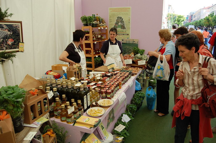 Aromatica rinviata al 2014: lo ha deciso oggi pomeriggio la Conferenza dei Sindaci del golfo dianese