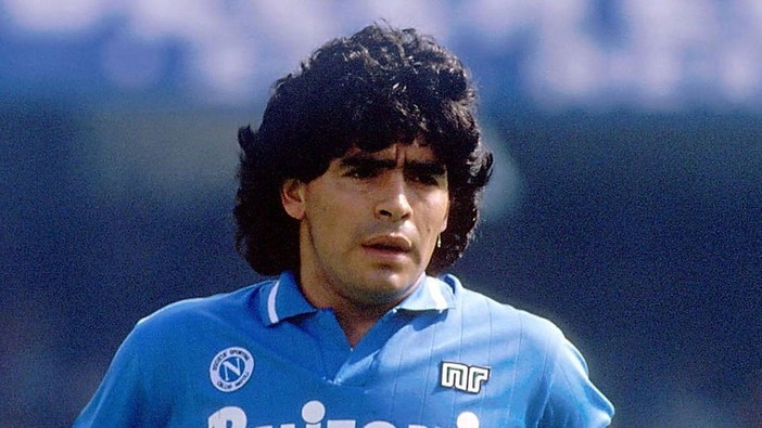 E' morto a 60 anni Diego Armando Maradona: nel 1990 fu spettatore del Festival di Sanremo