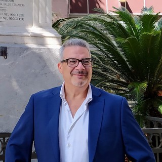 Il Centro Commerciale di Servizi di Riva Ligure amplia l'offerta, inserendo patronato e caf, servizi sindacali ed il disbrigo pratiche per stranieri