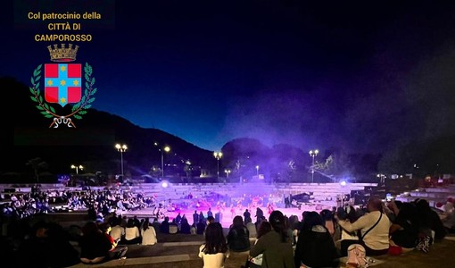 Arte, cultura e solidarietà: "Dumbo sono io" emoziona Camporosso Arte, cultura e solidarietà: "Dumbo sono io" emoziona Camporosso