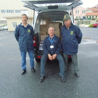 In dono all'associazione Donatori Organi di Imperia alimenti per la gente bisognosa