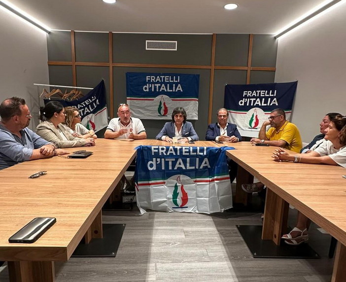 Fratelli d’Italia Sanremo augura buon Natale e un sereno 2026 nel segno di unità, solidarietà e amore per la città