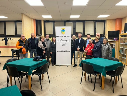 Vallecrosia: 40 nuove sedei ergonomiche per l'associazione “Le Cinque Torri”