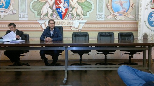 Diano Marina: l'annuncio del vice Sindaco Za Garibaldi: "L'incompiuta verrà riaperta il 30 giugno" Diano Marina: l'annuncio del vice Sindaco Za Garibaldi: "L'incompiuta verrà riaperta il 30 giugno"