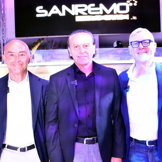Sanremo: verso il ballottaggio, dopo le 'urla' e i botta e risposta di ieri oggi l'attesa per il 'silenzio' di domani