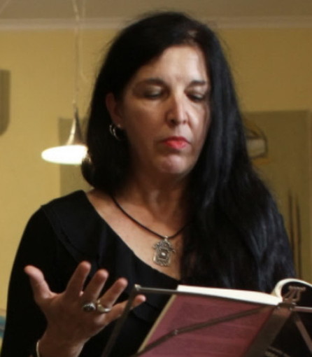 Santo Stefano al Mare: questa sera la presentazione del libro 'L'ombra di Perseo' di Daniela Mencarelli Santo Stefano al Mare: questa sera la presentazione del libro 'L'ombra di Perseo' di Daniela Mencarelli