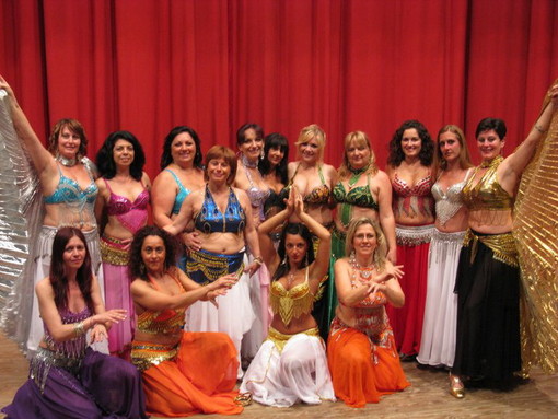 Taggia: le ballerine di danza orientale Nadija's Oriental Dancers&quot; protagoniste in diversi eventi