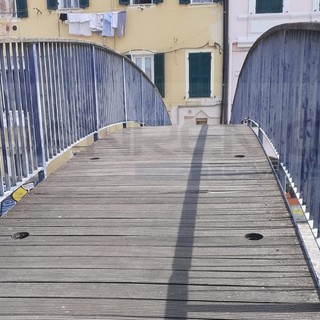 Sanremo: pericoli nella zona dietro la 'Per Mare' vicino al porto vecchio, residenti chiedono un intervento (Foto)