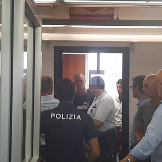 Omicidio al karaoke di Savona: Domenico Massari ascoltato dal Pm Chiara Venturi in tribunale a Savona (Foto)