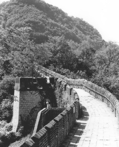 Sanremo: grande successo per il vernissage della mostra 'La Nuova Manciuria' a La Fenice Sanremo: grande successo per il vernissage della mostra 'La Nuova Manciuria' a La Fenice