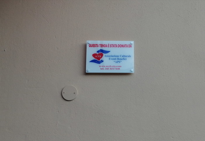 Camporosso: una tenda donata dall'associazione Aceb alla sede locale dei pensionati (Foto) Camporosso: una tenda donata dall'associazione Aceb alla sede locale dei pensionati (Foto)