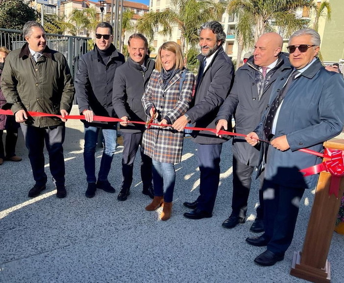 Tre importanti inaugurazioni oggi in provincia: Chiara Cerri (Cambiamo) "Giornata importante per il territorio" Tre importanti inaugurazioni oggi in provincia: Chiara Cerri (Cambiamo) "Giornata importante per il territorio"