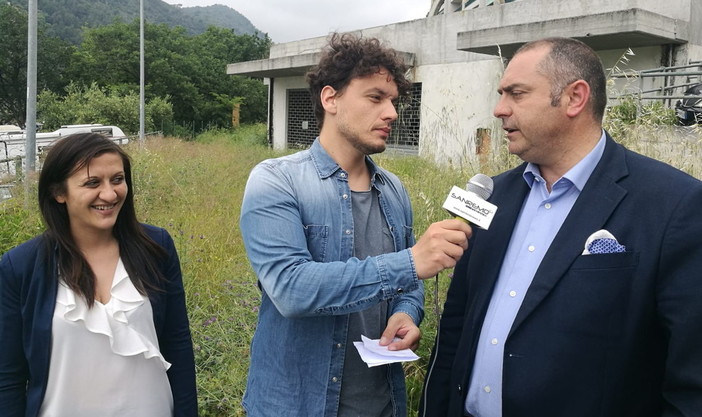 #alvoto: in diretta l'intervista al candidato Sindaco di Vallecrosia Fabio Perri (Voi con noi) #alvoto: in diretta l'intervista al candidato Sindaco di Vallecrosia Fabio Perri (Voi con noi)
