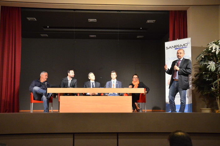 Elezioni Amministrative Diano Marina: intervento del candidato consigliere Roberto Cordero Elezioni Amministrative Diano Marina: intervento del candidato consigliere Roberto Cordero