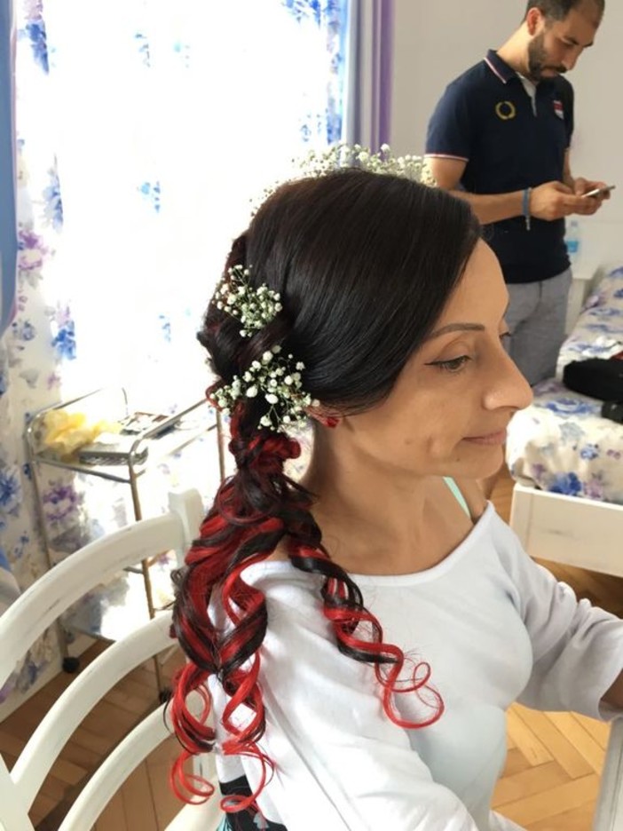 Ad ogni vestito e per ogni viso la sua acconciatura: per il giorno del matrimonio qualche spunto con Daniele Rao Parrucchieri Ad ogni vestito e per ogni viso la sua acconciatura: per il giorno del matrimonio qualche spunto con Daniele Rao Parrucchieri