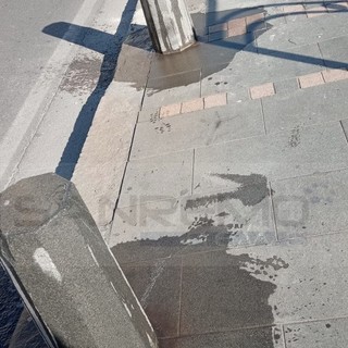 Sanremo: aveva divelto i dissuasori di corso Orazio Raimondo, oggi sono stati ripristinati (Foto) Sanremo: aveva divelto i dissuasori di corso Orazio Raimondo, oggi sono stati ripristinati (Foto)