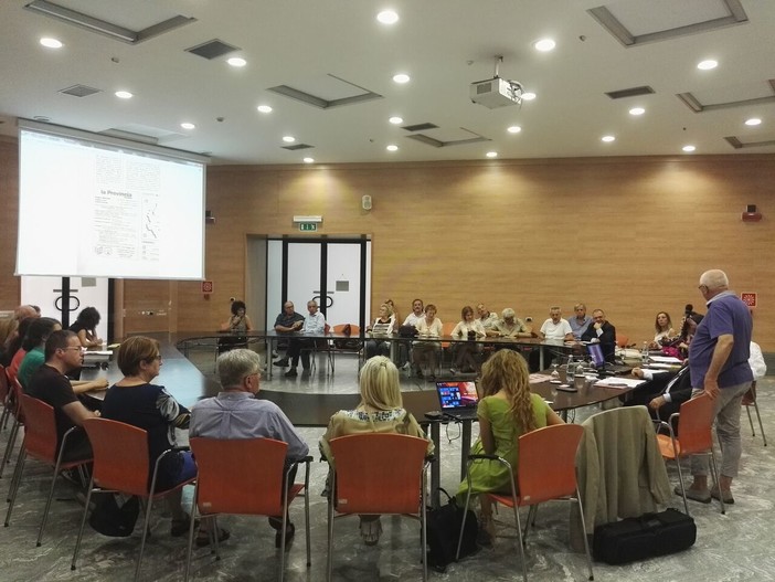 Inaugurata ieri ad Asti la festa di vino e di gusto Inaugurata ieri ad Asti la festa di vino e di gusto