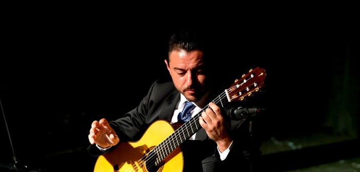 Sanremo: mini concerti durante il 'Festival chitarristico' e sotto Natale nelle vie centrali della città