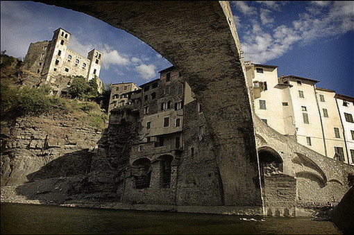 Dolceacqua: mercoledì prossimo l'Associazione Pedagogica Steineriana al 'Mercatino'