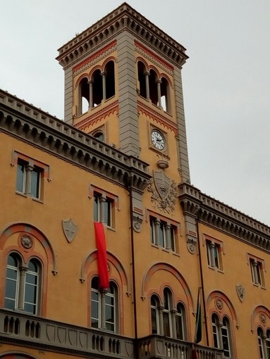 Anche ad Imperia la 'Settimana di azione contro il razzismo': esposto lo stendardo all'ex Cremlino Anche ad Imperia la 'Settimana di azione contro il razzismo': esposto lo stendardo all'ex Cremlino