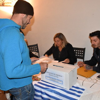 Seborga: il Consiglio della Corona del Principato ha esaminato le candidature pervenute per le elezioni dei 'Consiglieri'' Seborga: il Consiglio della Corona del Principato ha esaminato le candidature pervenute per le elezioni dei 'Consiglieri''
