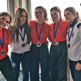 Kick Boxing: la Ecole de Savate di Ranzo con una squadra al femminile ieri in gara in Piemonte Kick Boxing: la Ecole de Savate di Ranzo con una squadra al femminile ieri in gara in Piemonte
