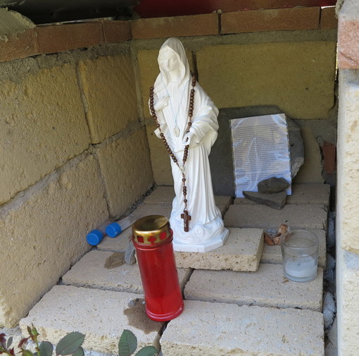 Ospedaletti: Madonnina di Medjugorje, intervento del comitato 'Sogno e realtà' Ospedaletti: Madonnina di Medjugorje, intervento del comitato 'Sogno e realtà'