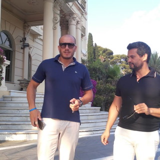 Il Sindaco all'uscita dalla Prefettura