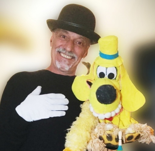 Domenica prossima il 'Bordighera dog show': ospite anche l'attore sanremese Enzo Mazzullo insieme ad 'Aznavour' Domenica prossima il 'Bordighera dog show': ospite anche l'attore sanremese Enzo Mazzullo insieme ad 'Aznavour'