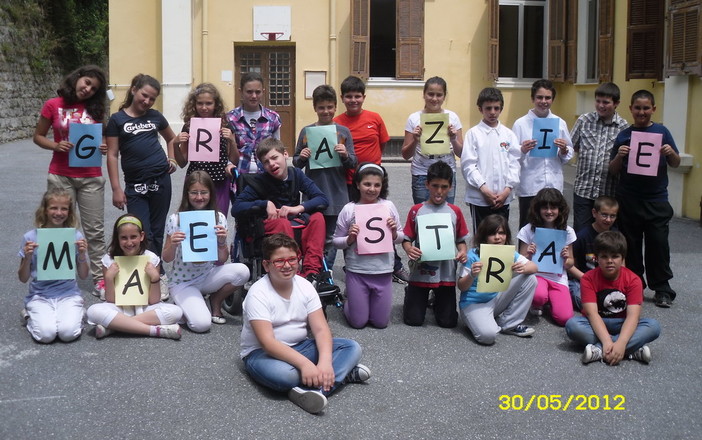 Sanremo: gli alunni ed i genitori del Castillo ringraziano i docenti e i non docenti della scuole Sanremo: gli alunni ed i genitori del Castillo ringraziano i docenti e i non docenti della scuole