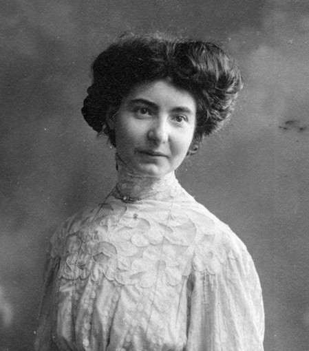 A distanza di quasi quarant'anni dalla morte Eva Mameli Calvino ritorna esempio e mentore formativa A distanza di quasi quarant'anni dalla morte Eva Mameli Calvino ritorna esempio e mentore formativa